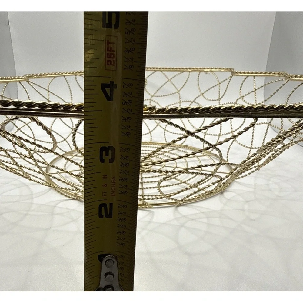 Gold Tone Metal Wire Christmas Tree Shaped Basket 15‎ x 15
